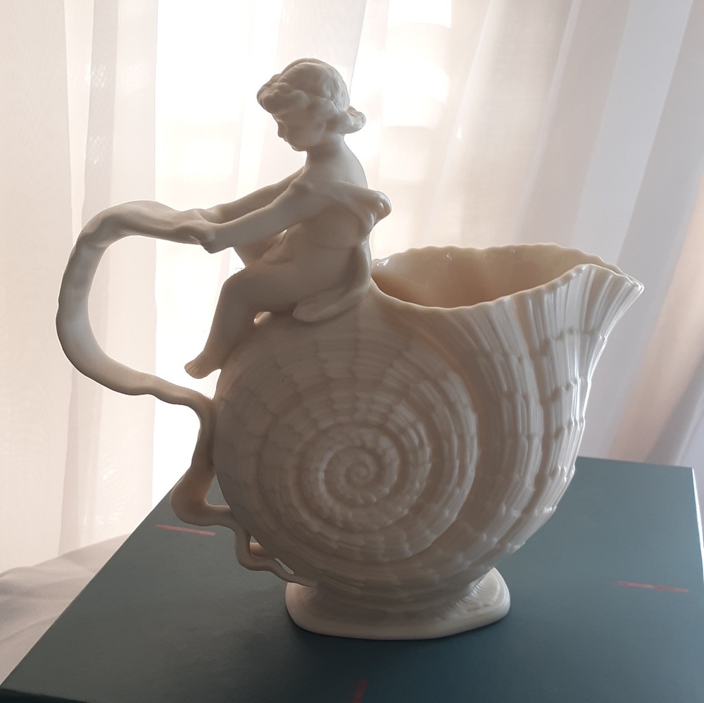 Walter Scott Lenox Vase (Commemorative)